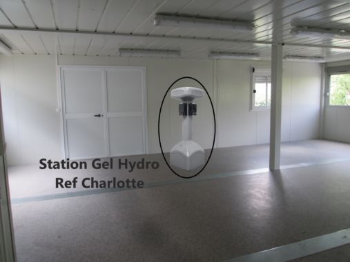 Refectoire avec Station Gel Hydro ref Charlotte